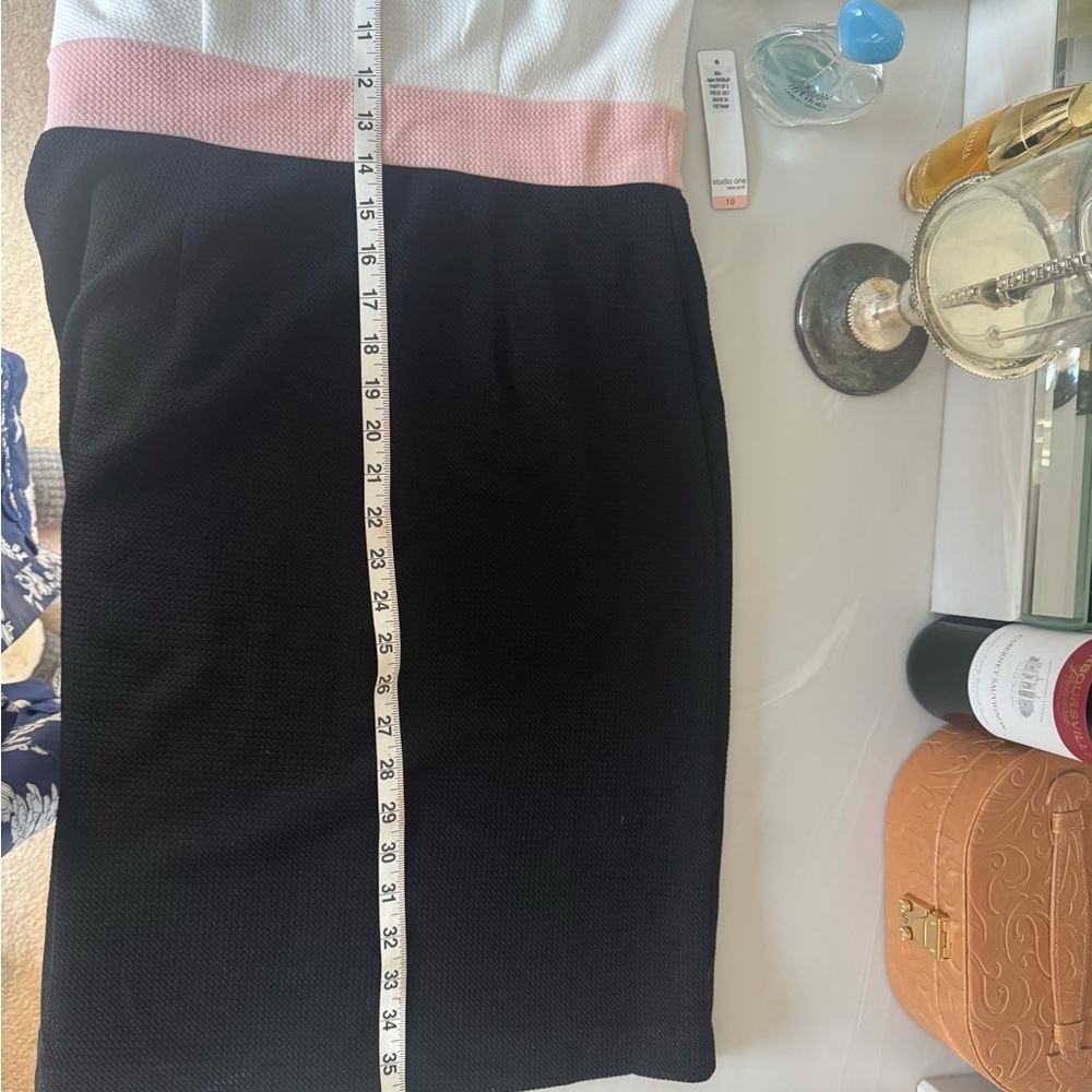 Studio 17 Black and White Ensemble - Picture 14 of 16